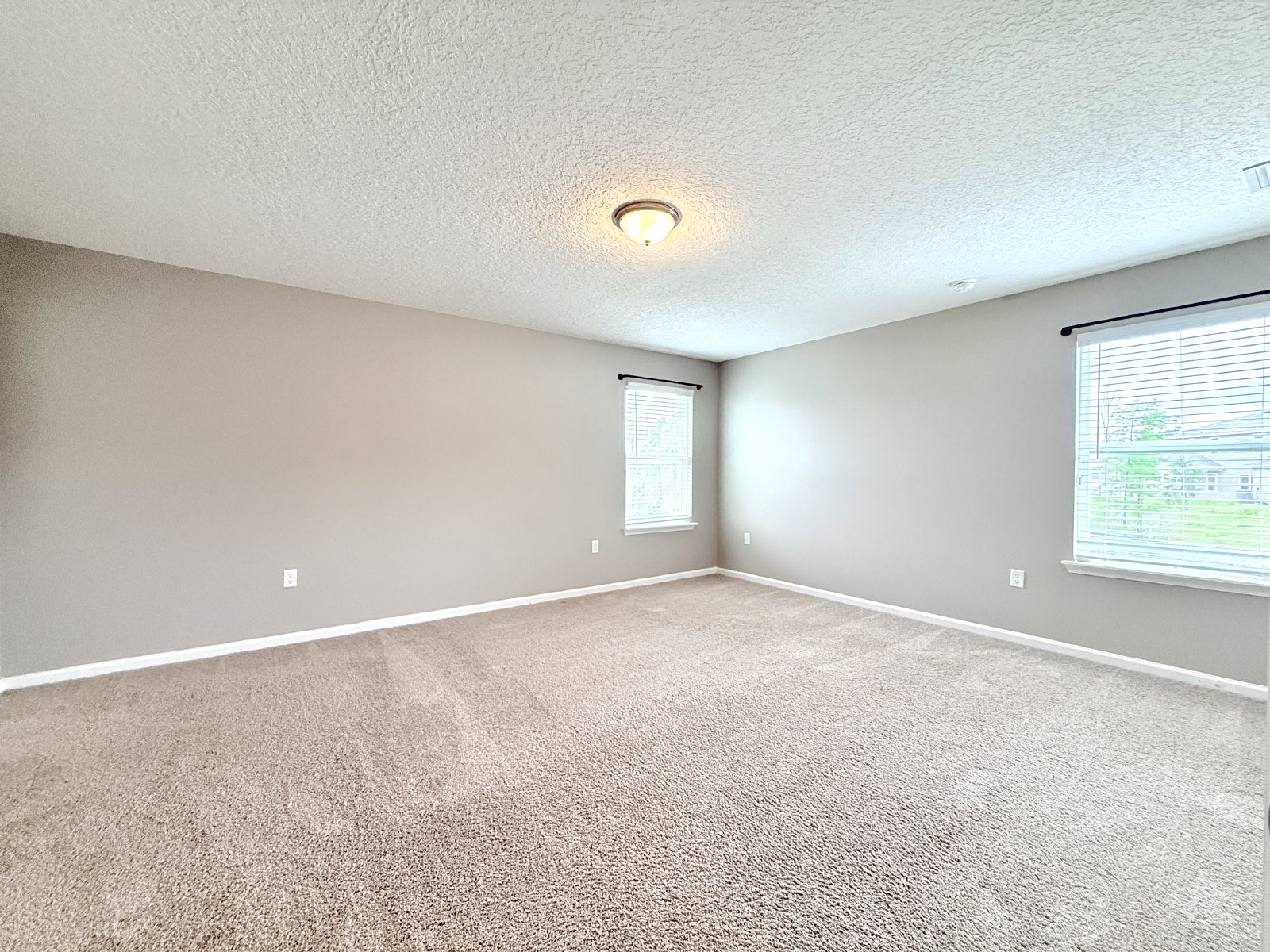 Spacious 3BR Home with Flex Space, Preserve Views & Community Amenities property image
