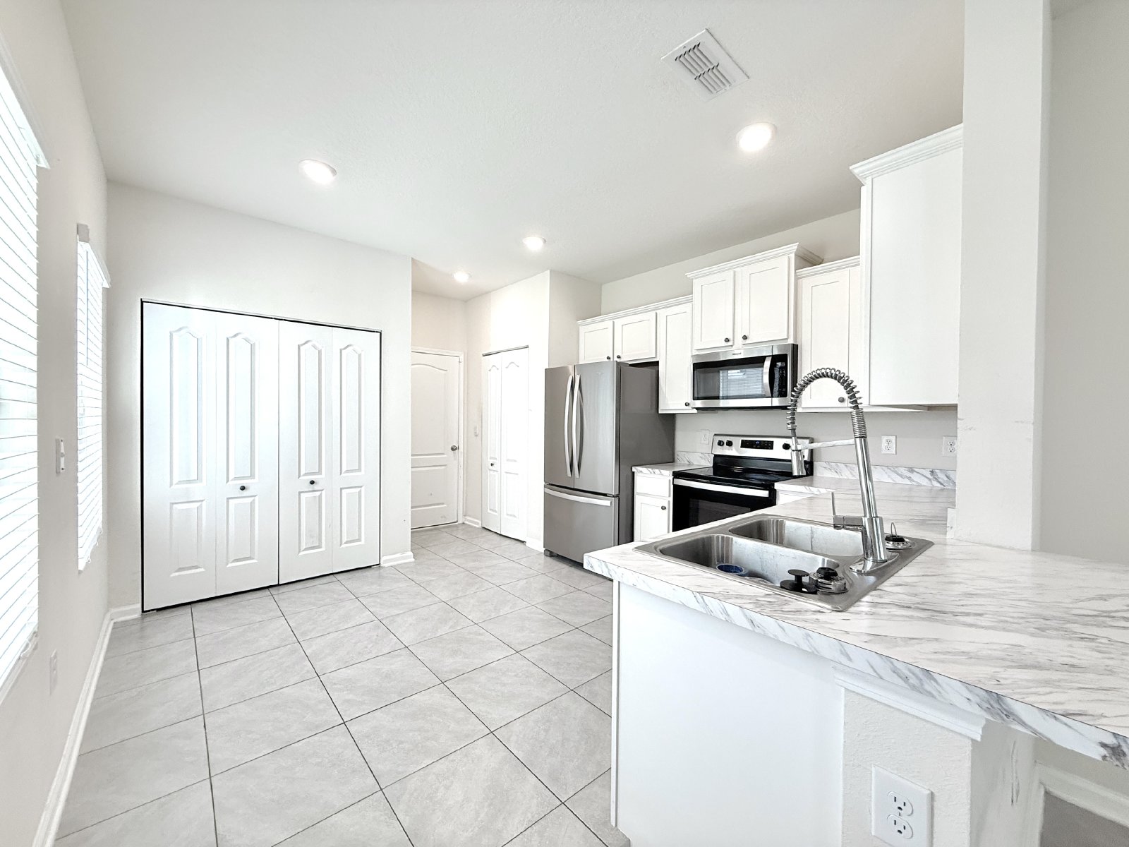 Townhome in Ideal Location property image
