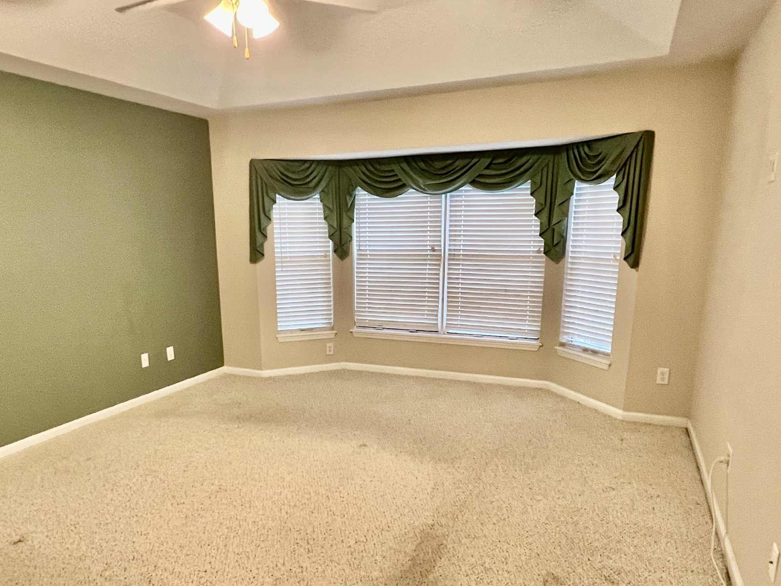 Large 3 bedroom with separate office in Captiva Bluff property image