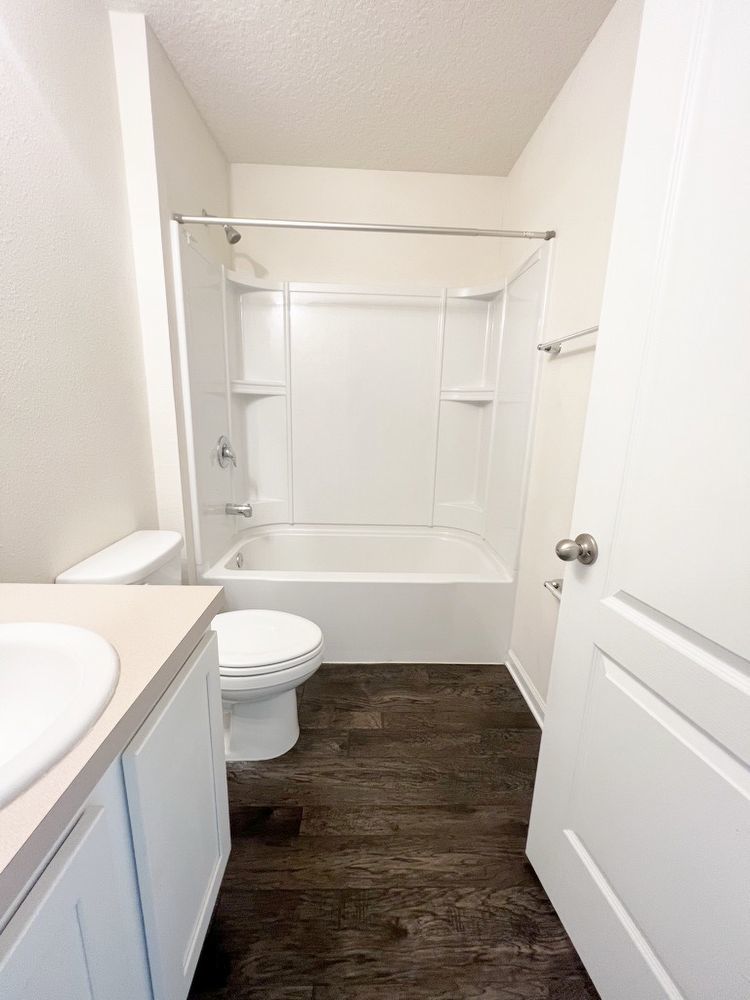 Like New 3/2 Northside home property image