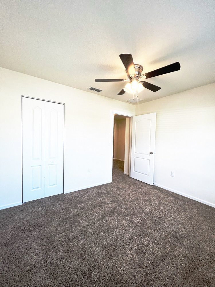 Like New 3/2 Northside home property image