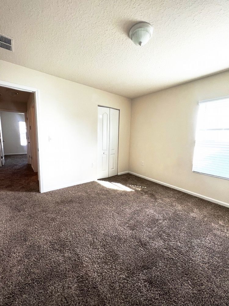 Like New 3/2 Northside home property image