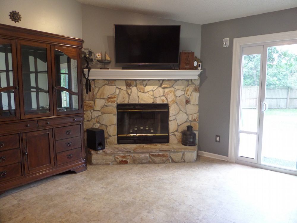 3/2 conveniently located close to the beach &  NS Mayport! property image