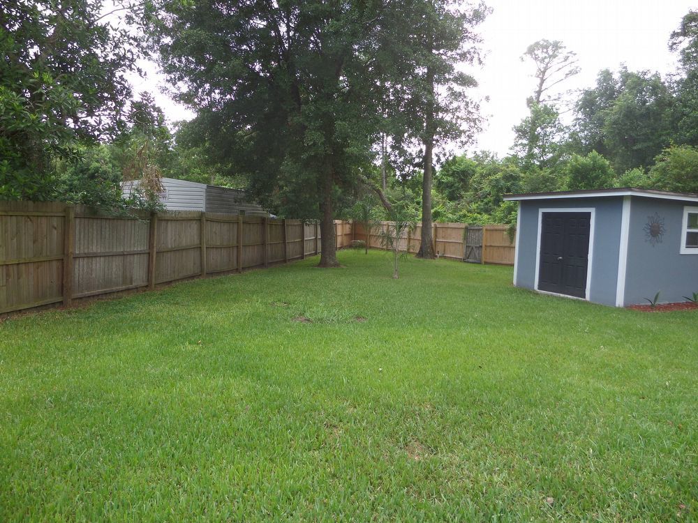 3/2 conveniently located close to the beach &  NS Mayport! property image