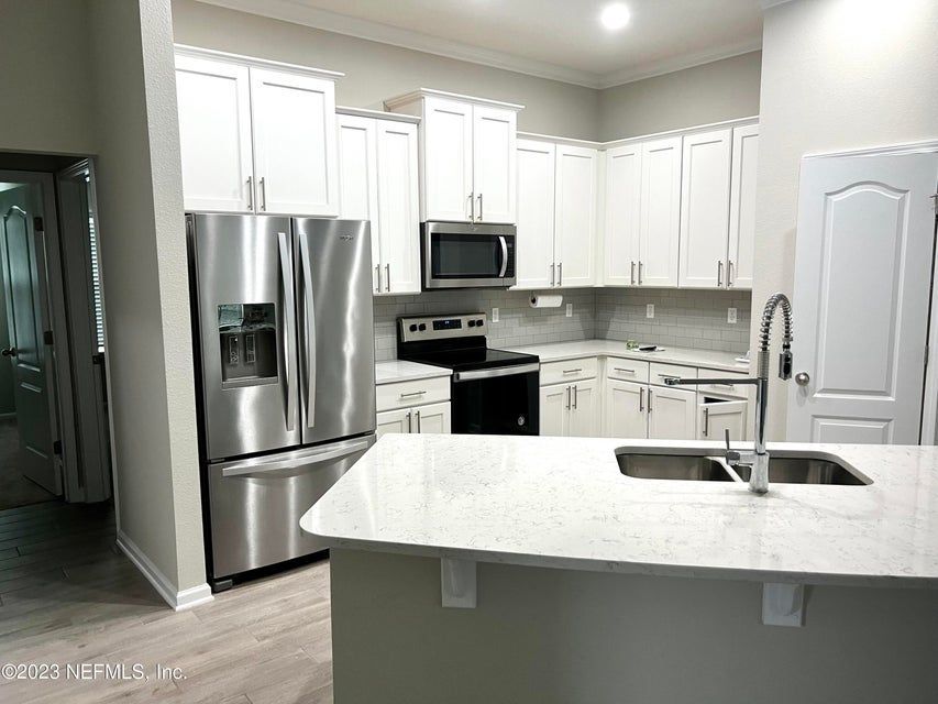 Like new beauty in Pine Lakes property image