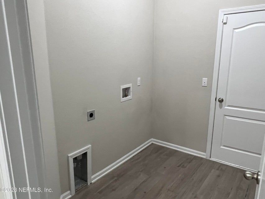 Like new beauty in Pine Lakes property image