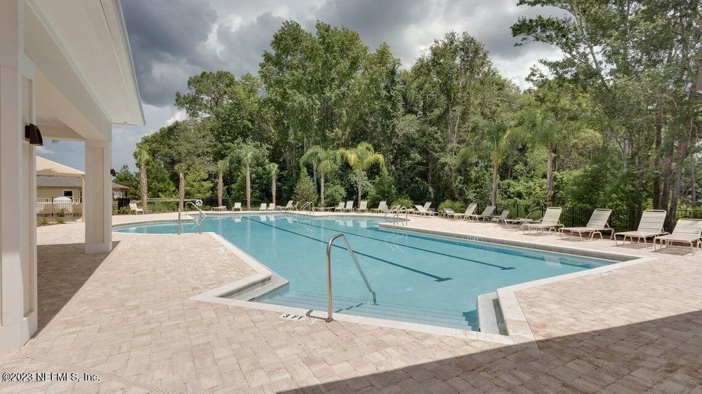 Like new beauty in Pine Lakes property image
