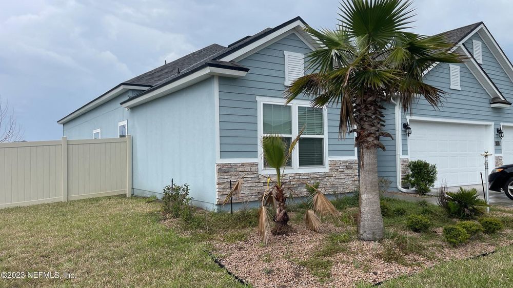 Beautiful 5 Bedroom 4 full Bath home Fenced yard - Gated Community property image