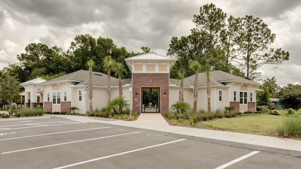 Beautiful 5 Bedroom 4 full Bath home Fenced yard - Gated Community property image