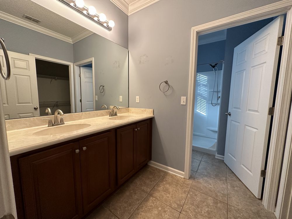 Adorable Home in Desireable Location!! property image