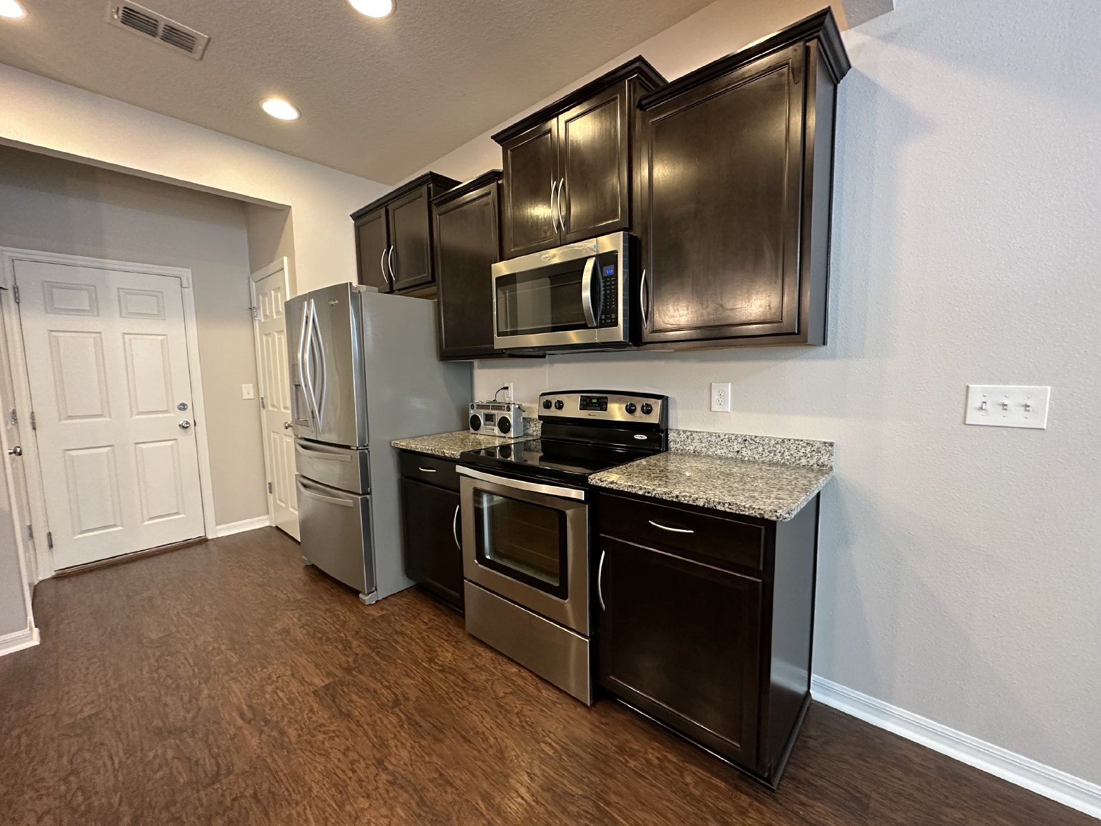 Lovely Bartram Townhome with 2 Car Garage property image