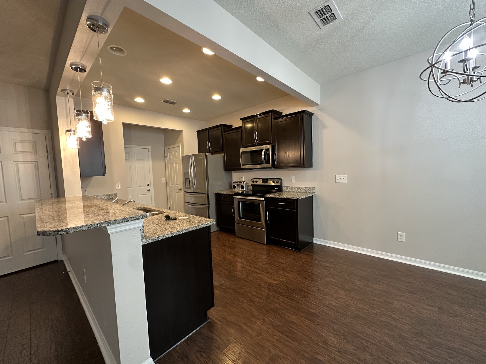 Lovely Bartram Townhome with 2 Car Garage property image