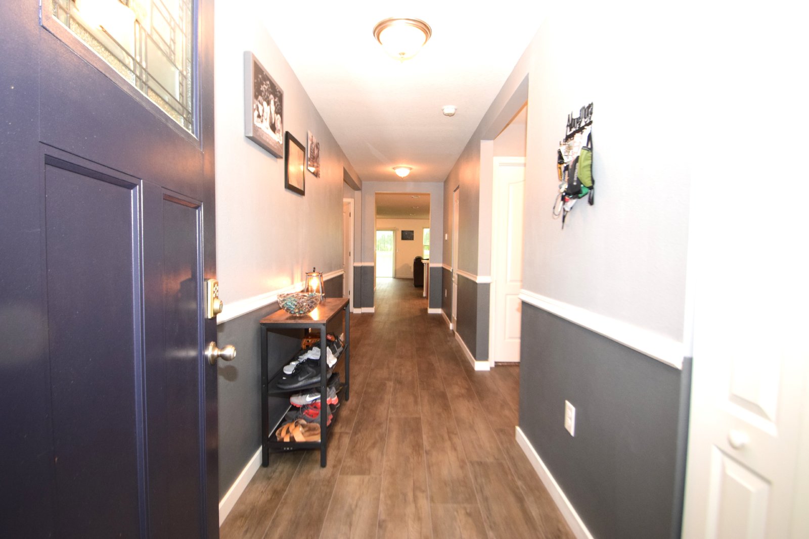 Lake Front 4 beds/2 bath at Alta Lakes- Near Airport- Easy Commute to Mayport- NAS Jax- Kingsbay Naval Station property image