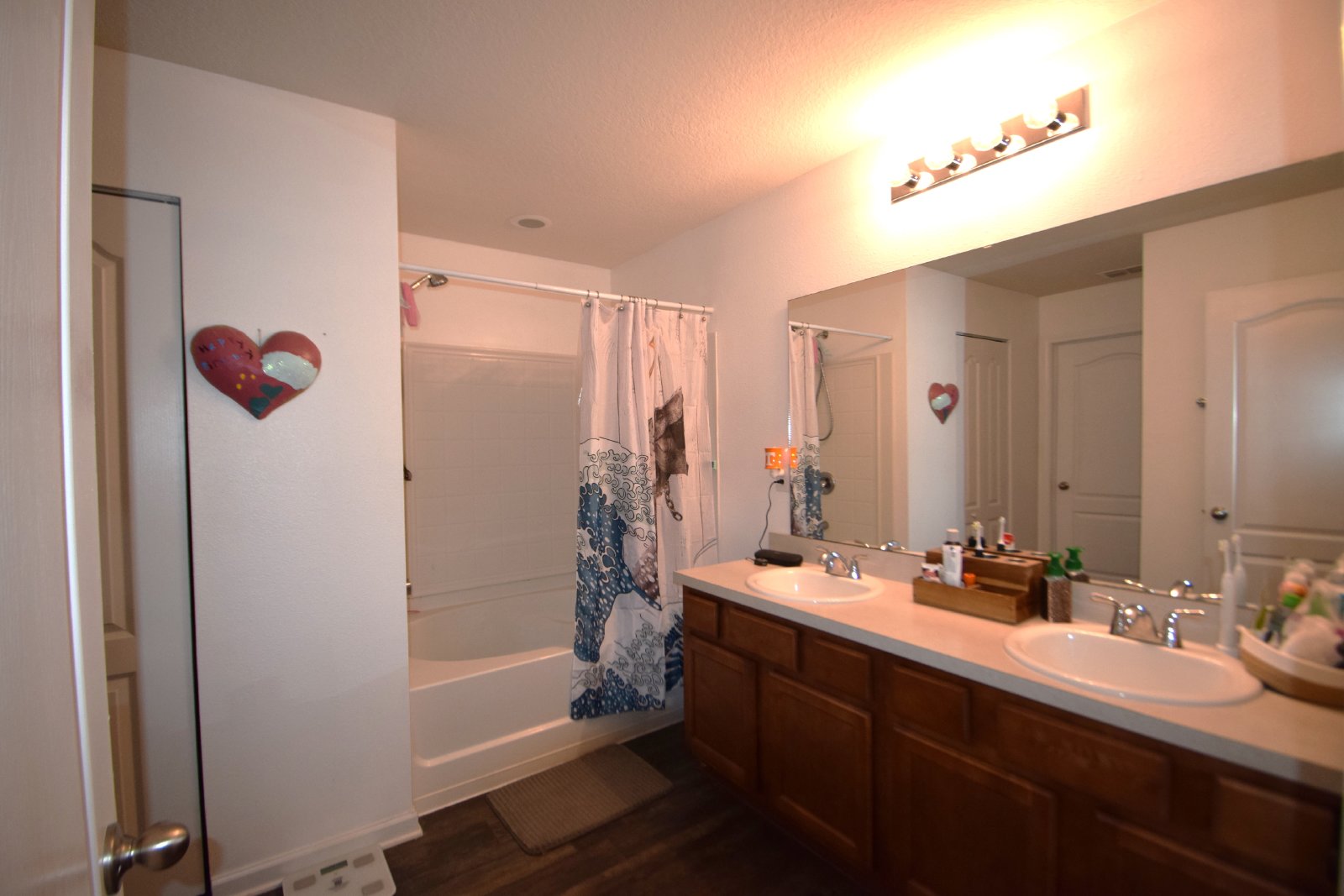 Lake Front 4 beds/2 bath at Alta Lakes- Near Airport- Easy Commute to Mayport- NAS Jax- Kingsbay Naval Station property image