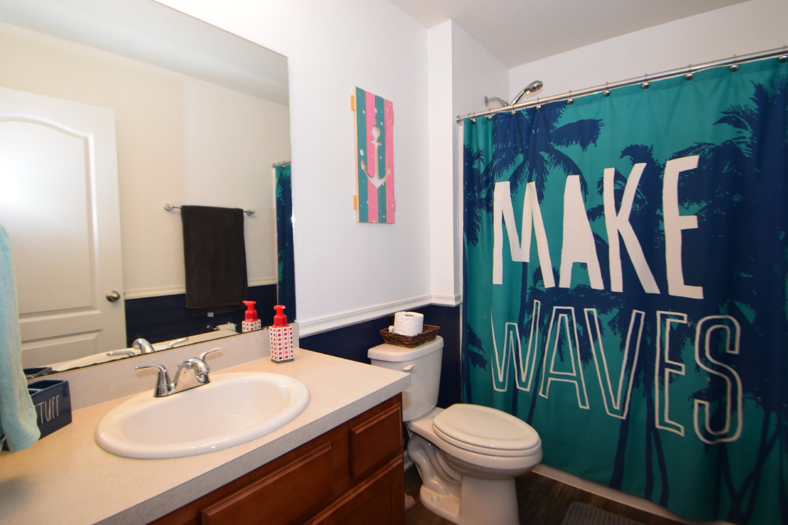 Lake Front 4 beds/2 bath at Alta Lakes- Near Airport- Easy Commute to Mayport- NAS Jax- Kingsbay Naval Station property image