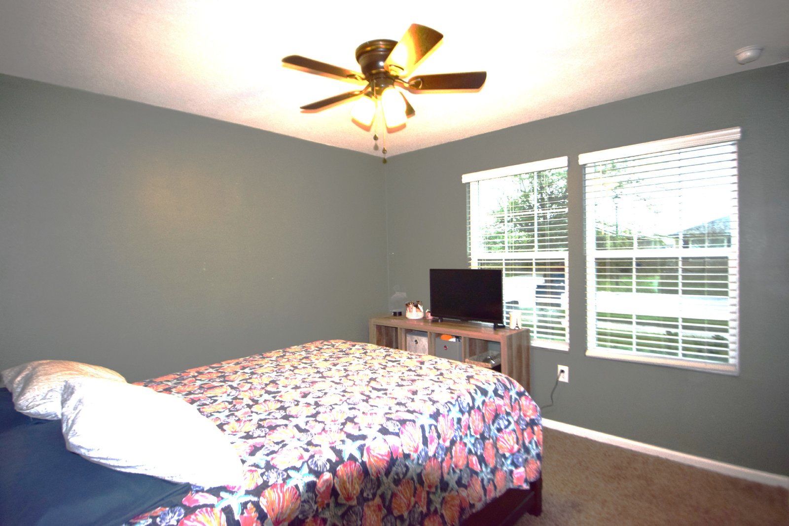 Lake Front 4 beds/2 bath at Alta Lakes- Near Airport- Easy Commute to Mayport- NAS Jax- Kingsbay Naval Station property image