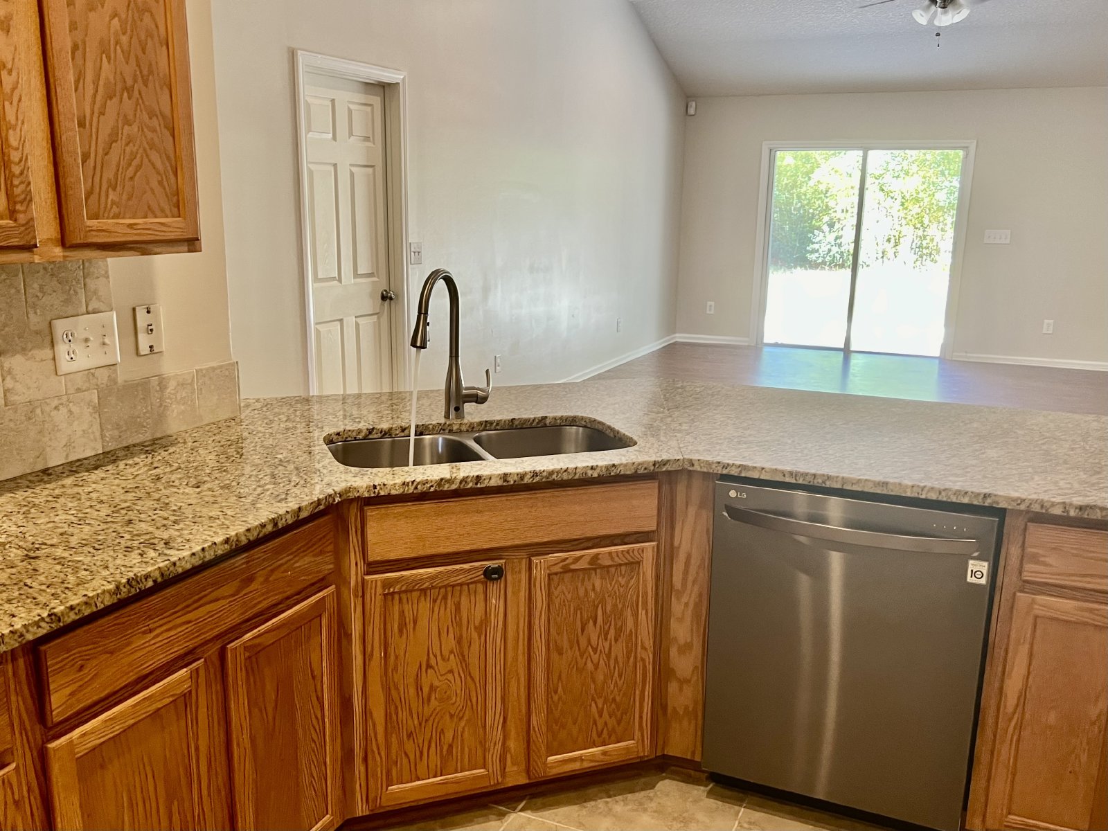 Large 4 bedroom in Eagles Hammock property image