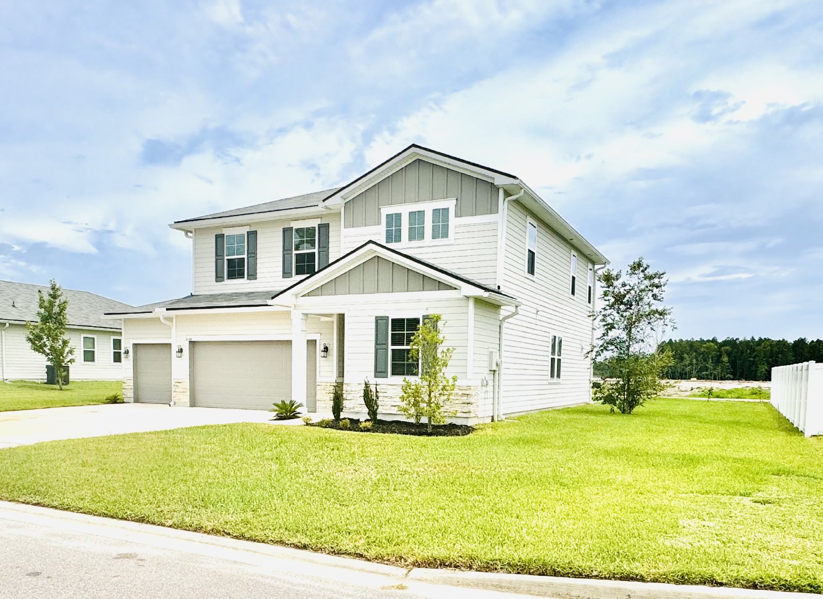 Large 4-bed 3-bath home in Greene Meadows property image