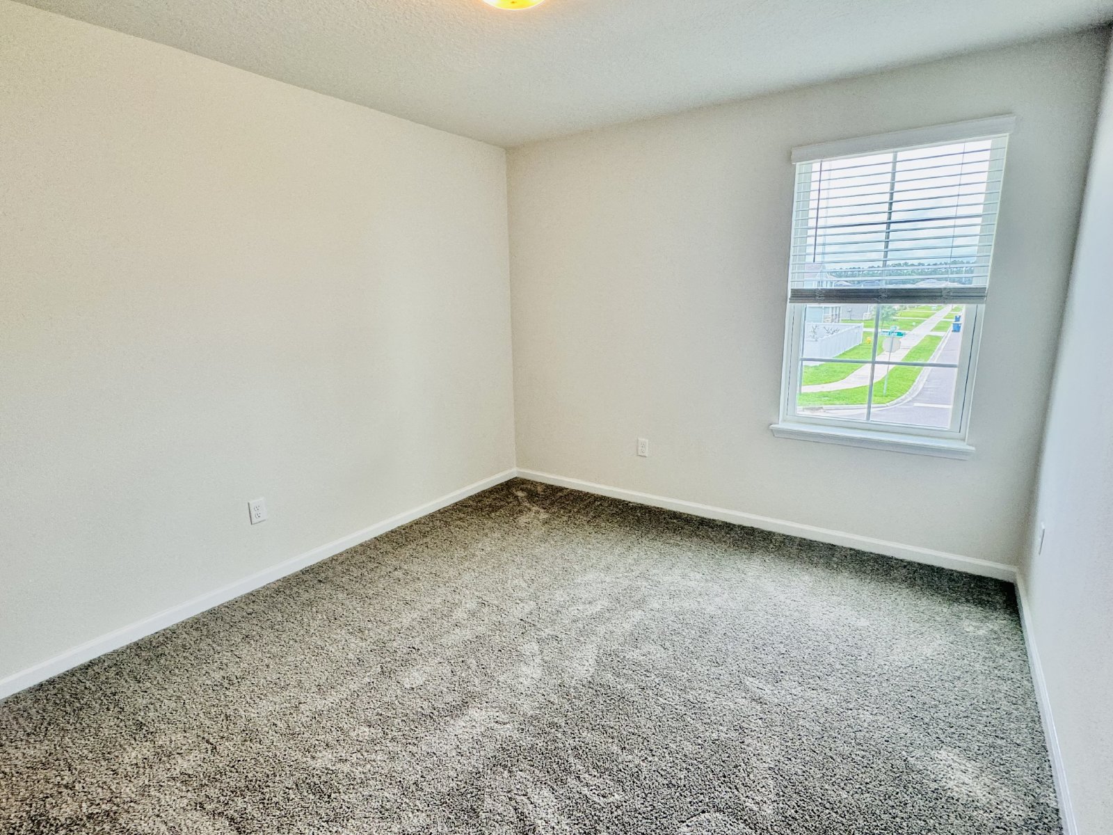 Large 4-bed 3-bath home in Greene Meadows property image