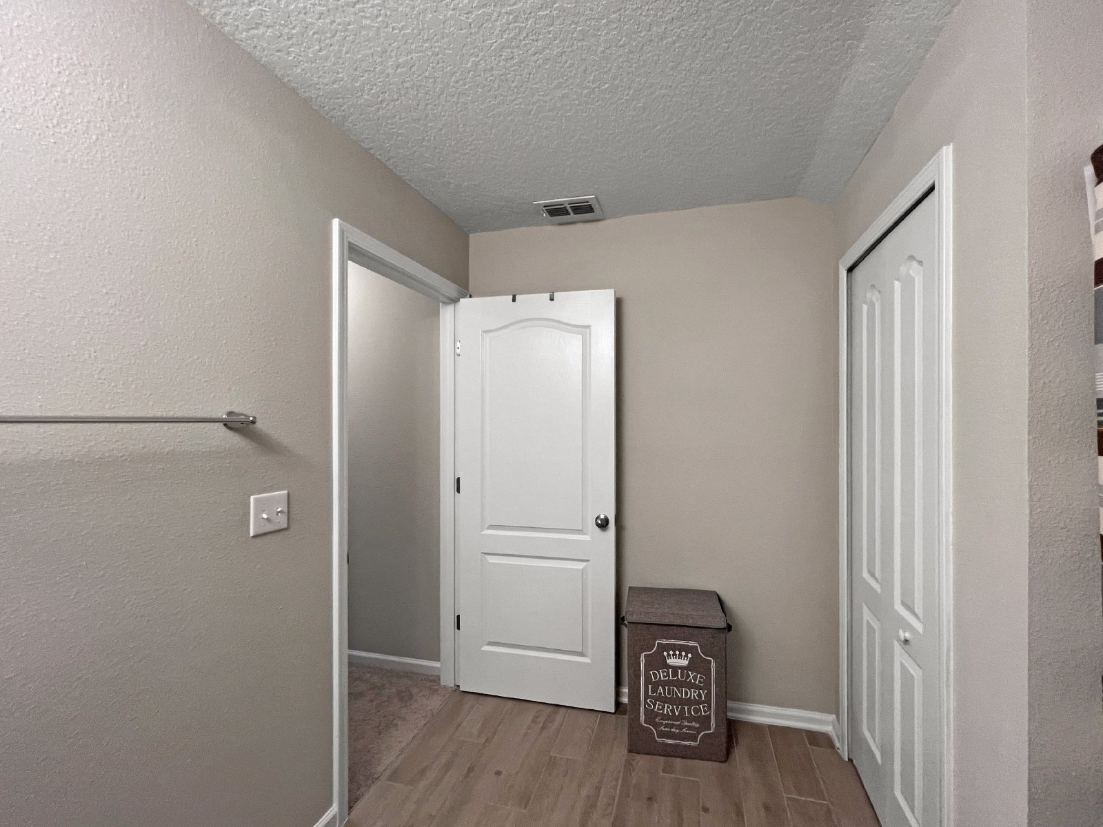 Beautiful 5 Bedroom 4 full Bath home Fenced yard - Gated Community property image
