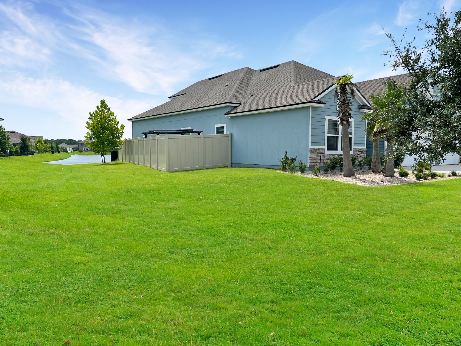 Beautiful 5 Bedroom 4 full Bath home Fenced yard - Gated Community property image
