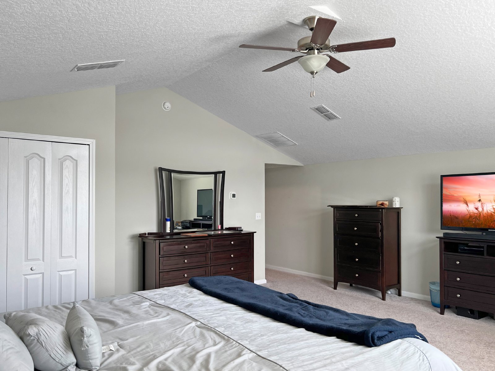 Beautiful 5 Bedroom 4 full Bath home Fenced yard - Gated Community property image