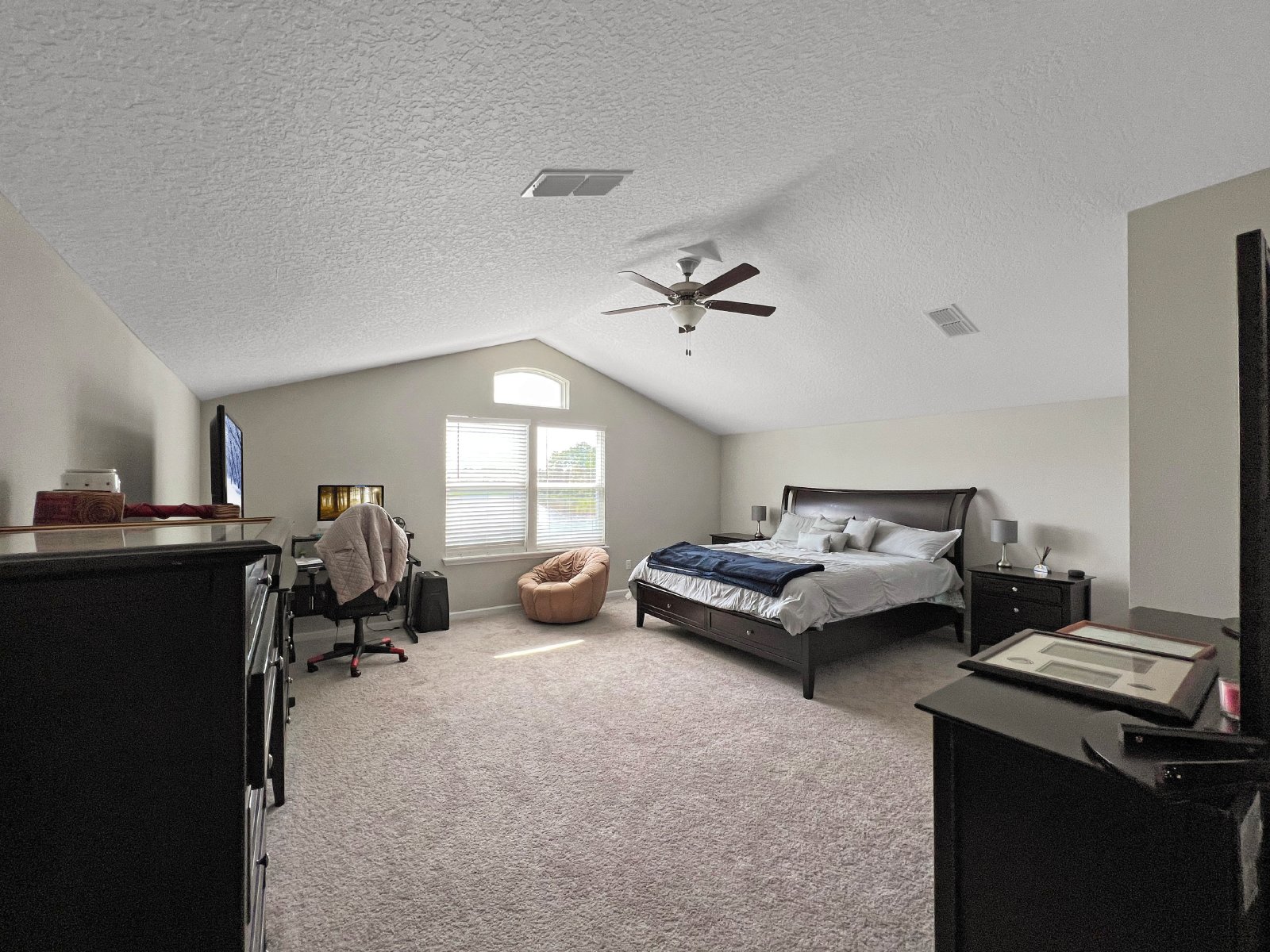 Beautiful 5 Bedroom 4 full Bath home Fenced yard - Gated Community property image