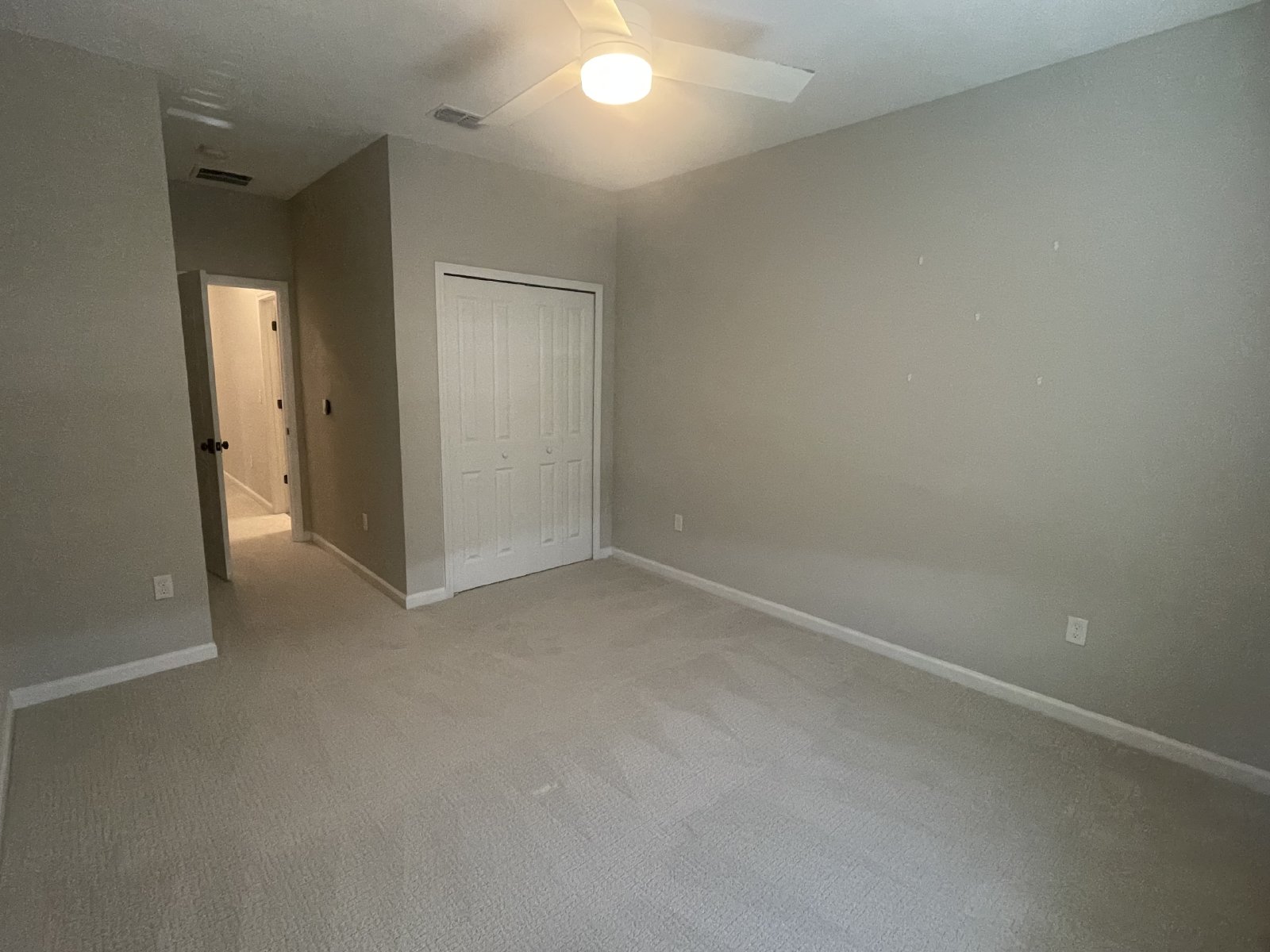 Newer Townhome in Growing Silverleaf Area! property image