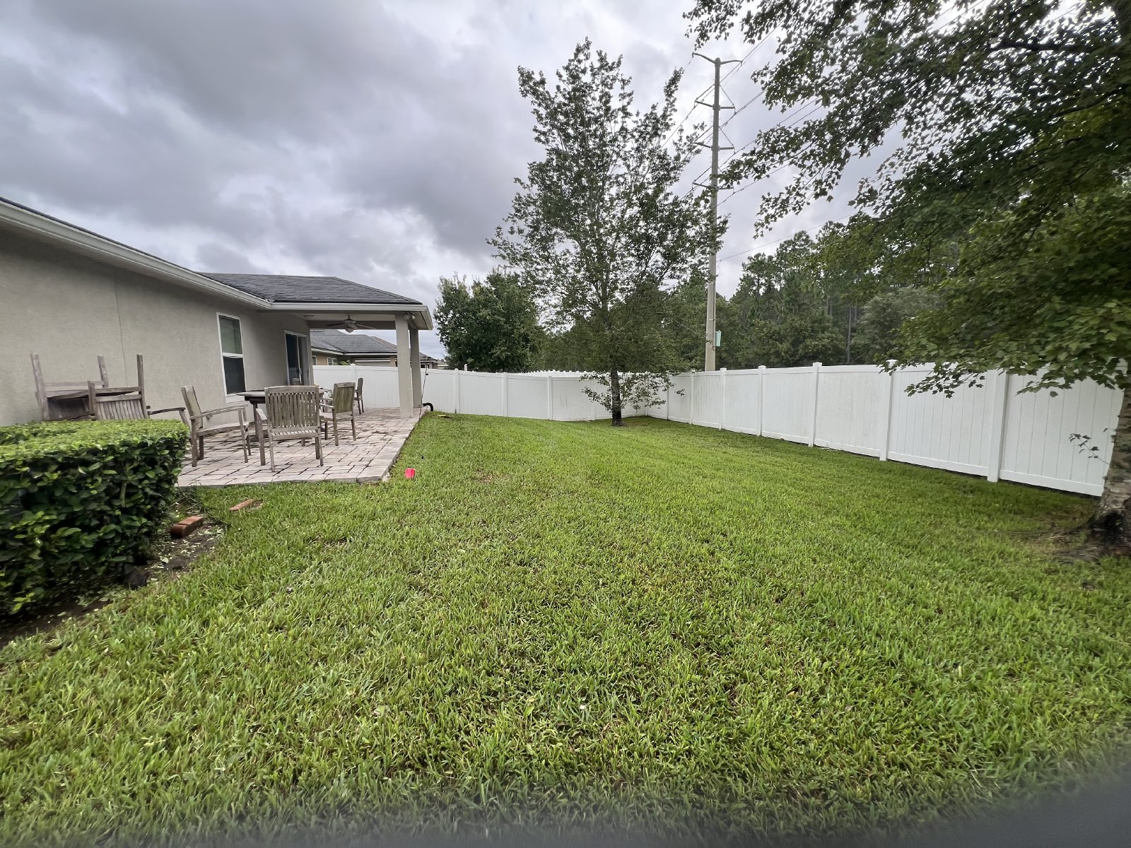 Great 3 bed 2 bath home in family friendly community property image