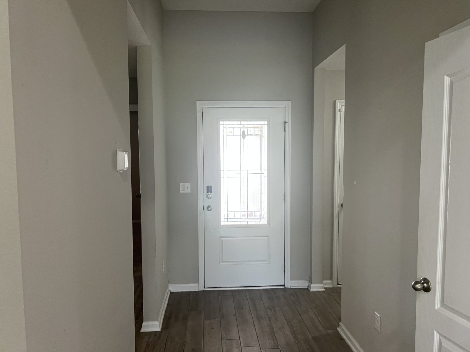 Great newer 3 bed/ 2 bath home in gated community property image
