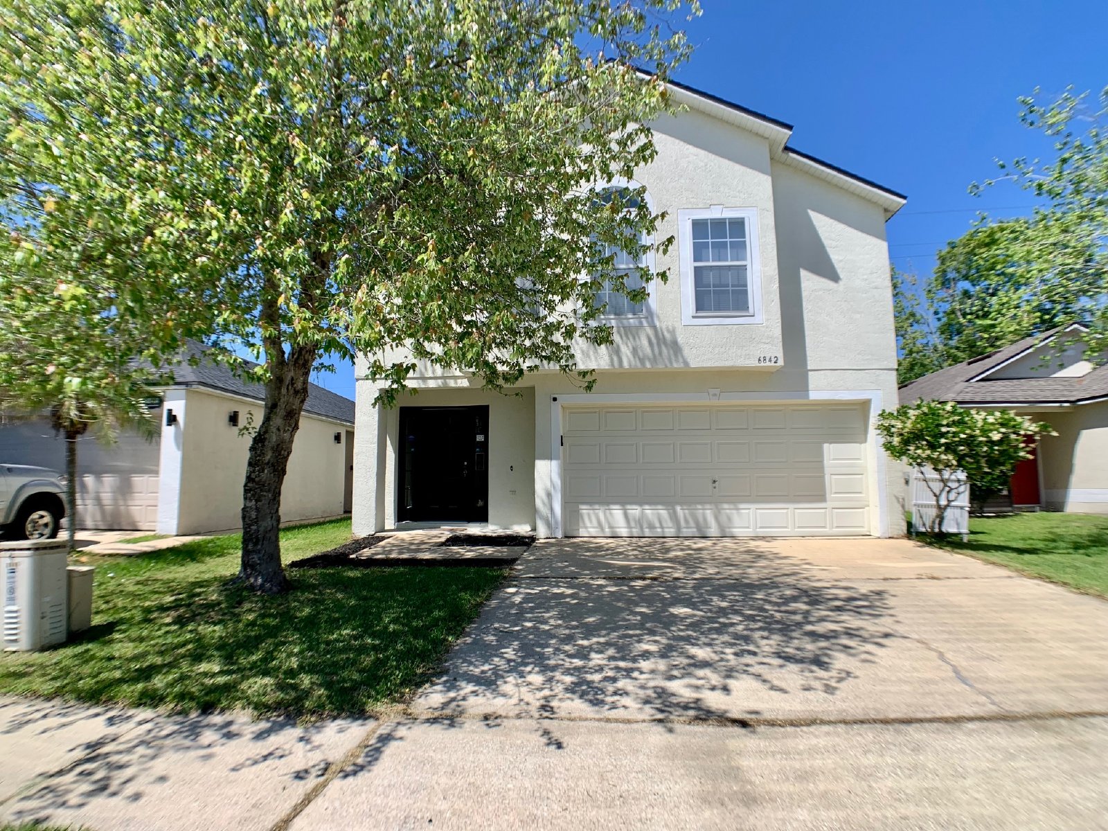 Spacious 4-Bedroom Rental in Prime Location Near Collins Rd & I-295! property image