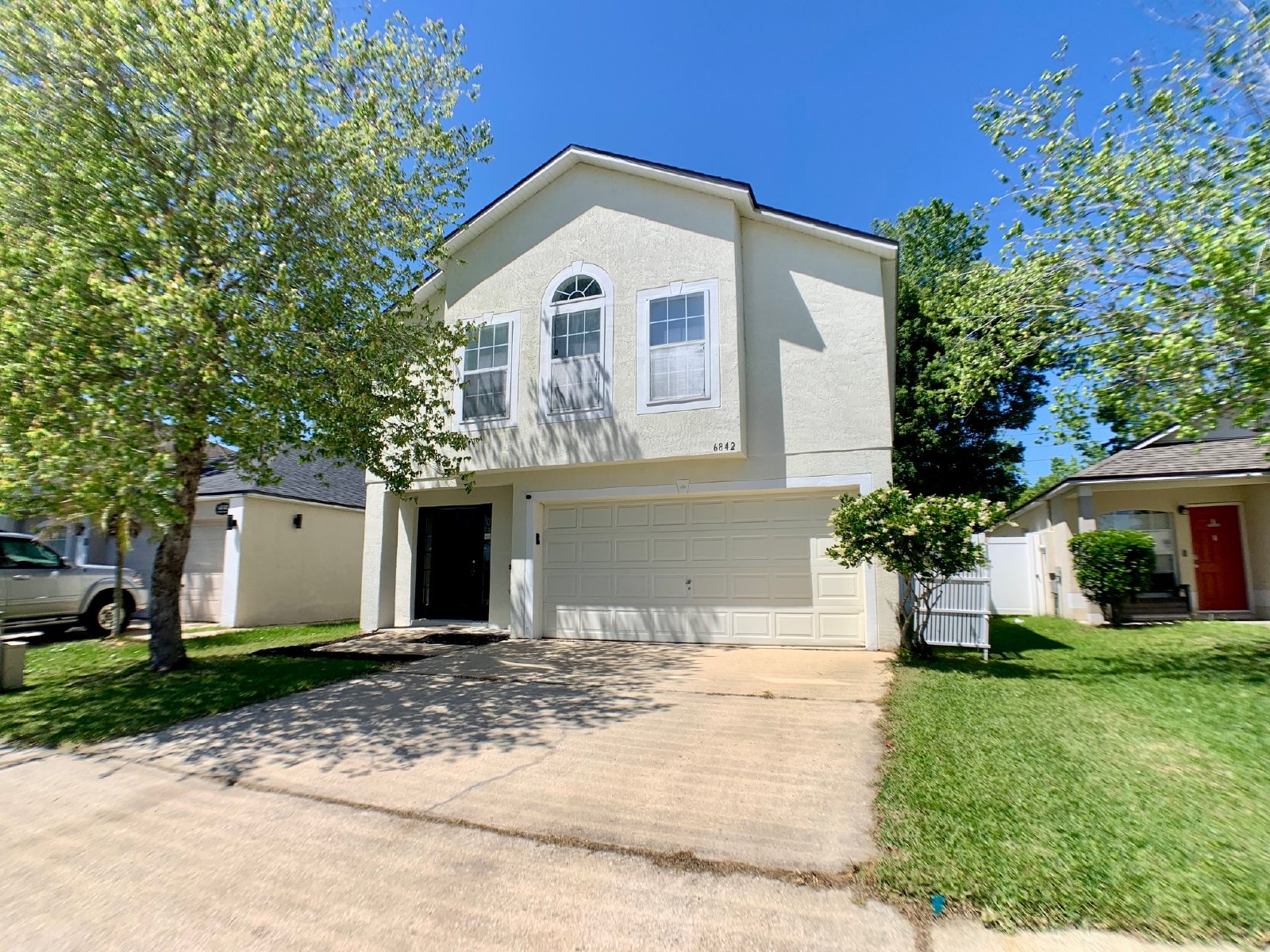 Spacious 4-Bedroom Rental in Prime Location Near Collins Rd & I-295! property image