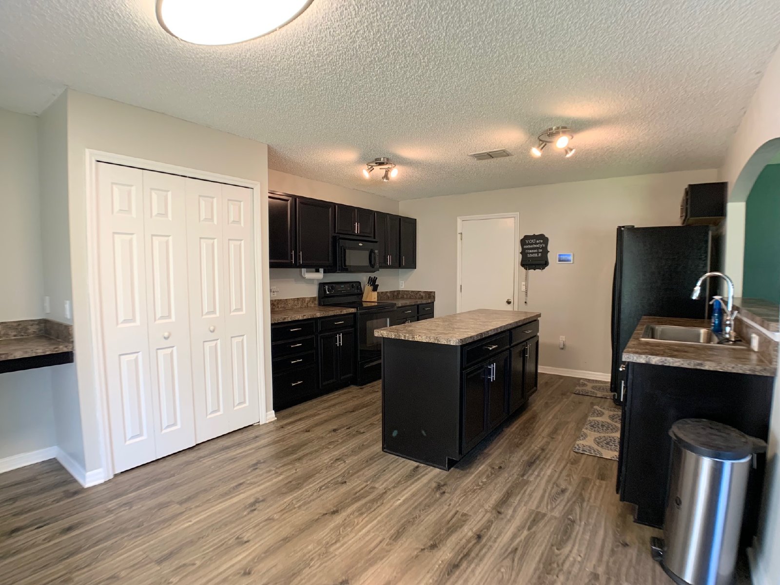 Spacious 4-Bedroom Rental in Prime Location Near Collins Rd & I-295! property image