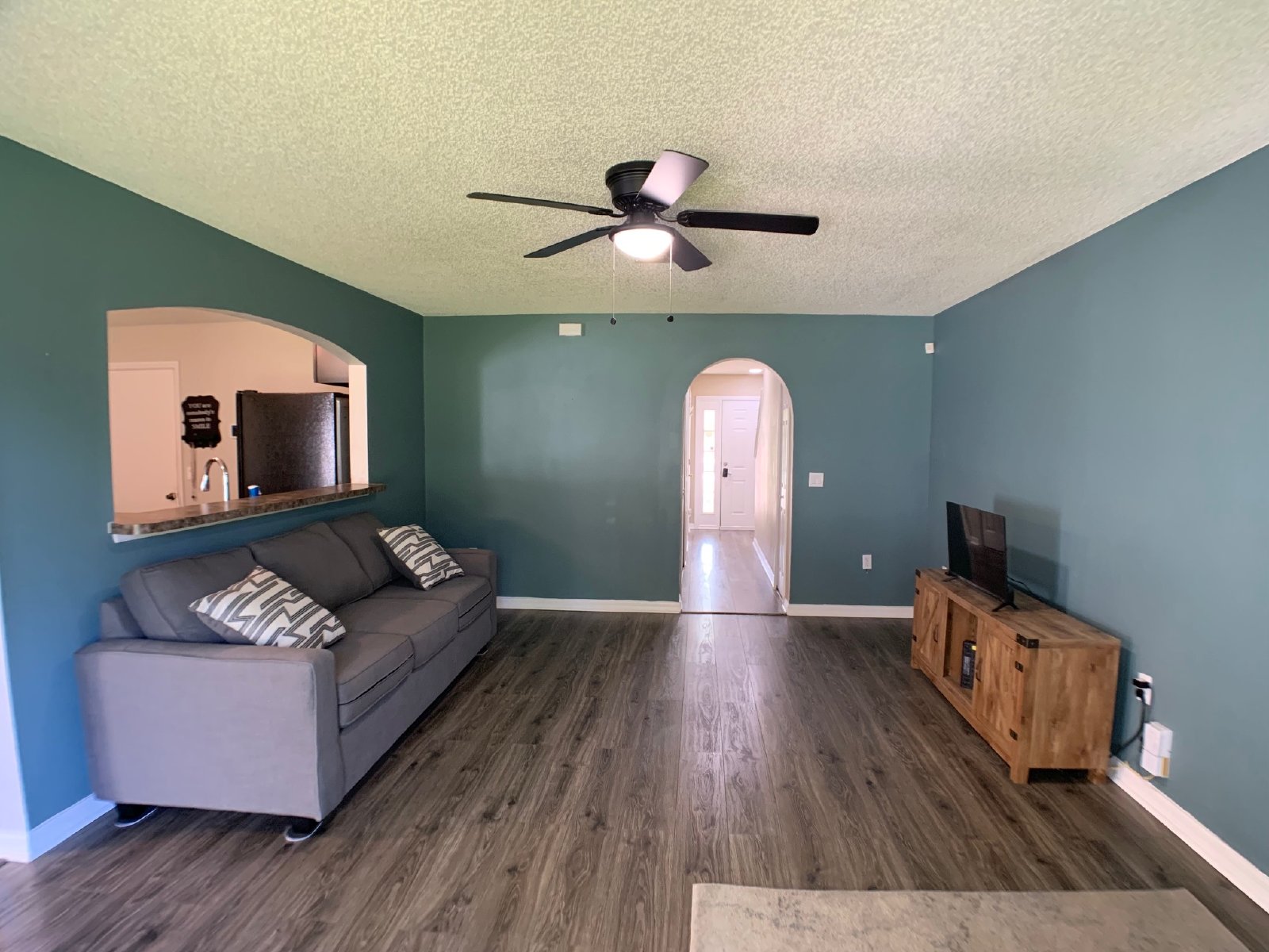 Spacious 4-Bedroom Rental in Prime Location Near Collins Rd & I-295! property image
