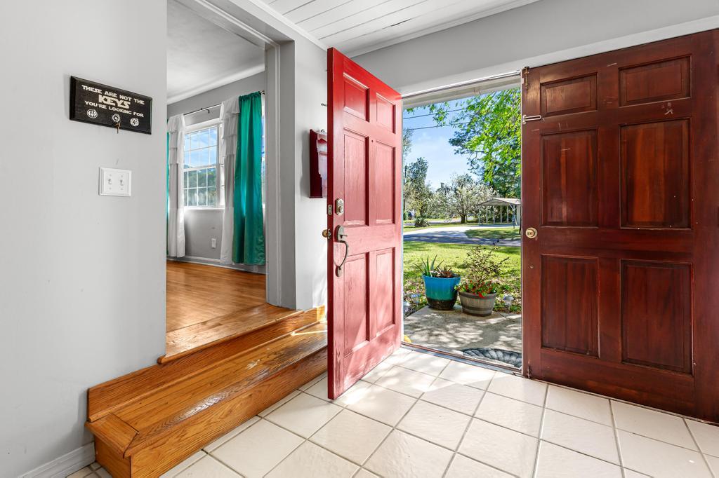 Spacious 3-Bedroom Home in a Prime Near Downtown Jacksonville Location! property image