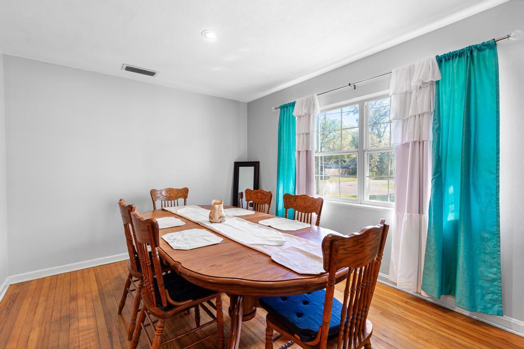 Spacious 3-Bedroom Home in a Prime Near Downtown Jacksonville Location! property image