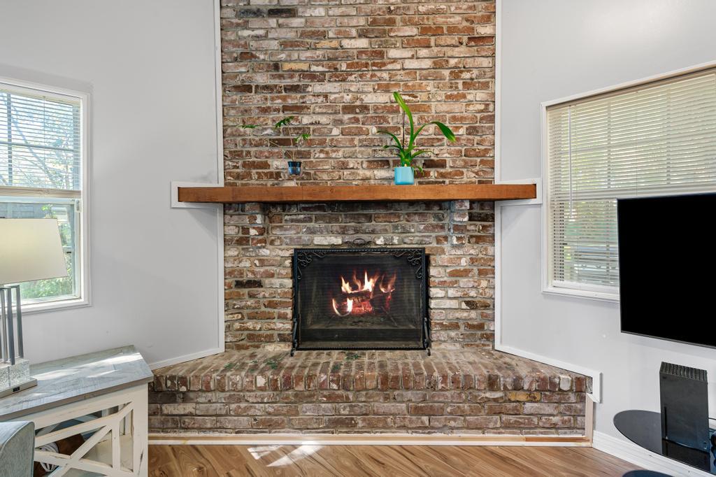 Spacious 3-Bedroom Home in a Prime Near Downtown Jacksonville Location! property image