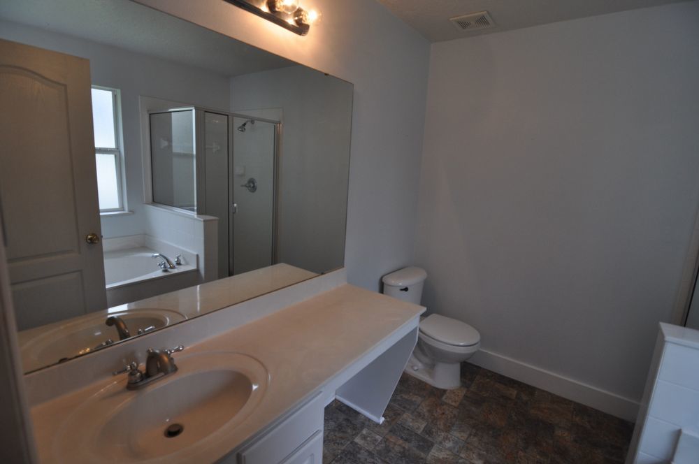 AMAZING 3/2 with FANTASTIC Upgrades! property image