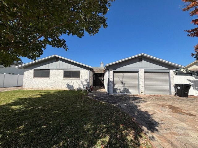 Unique 3-Bedroom Pool Home for Rent in Orange Park – RV Hookup & Exceptional Outdoor Living property image