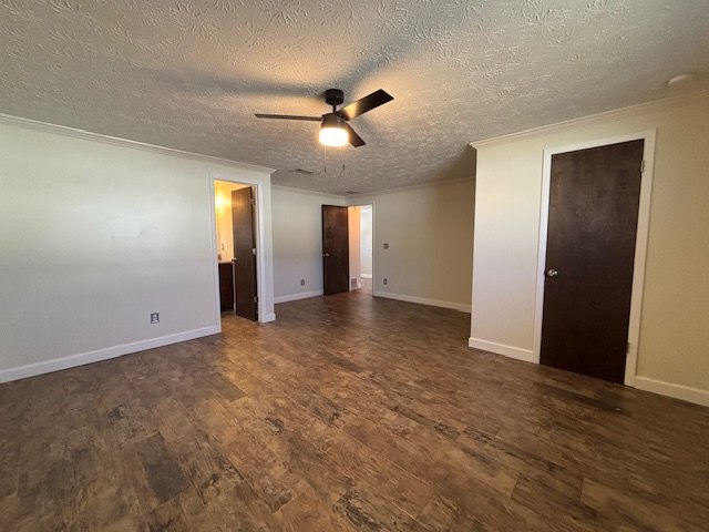 Unique 3-Bedroom Pool Home for Rent in Orange Park – RV Hookup & Exceptional Outdoor Living property image