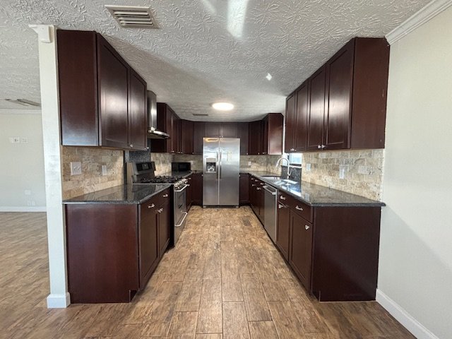 Unique 3-Bedroom Pool Home for Rent in Orange Park – RV Hookup & Exceptional Outdoor Living property image