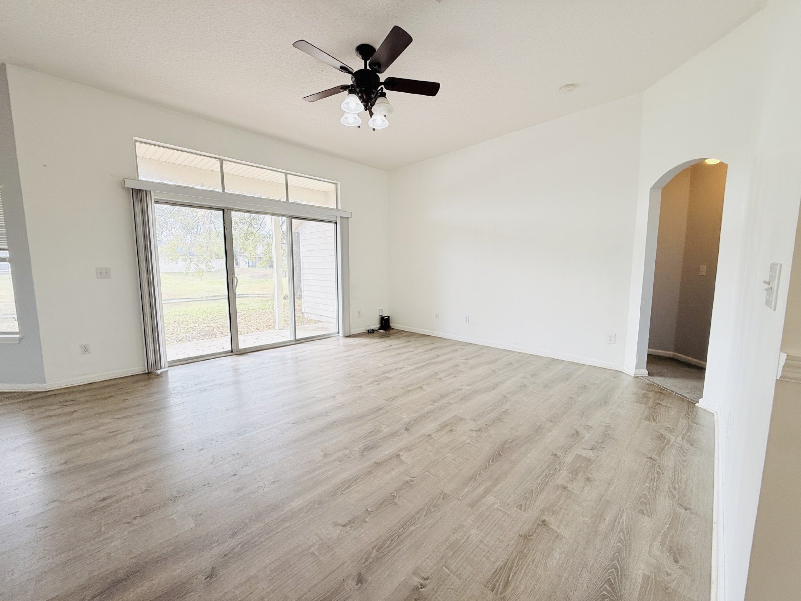 Spacious Home on Cul-De-Sac property image