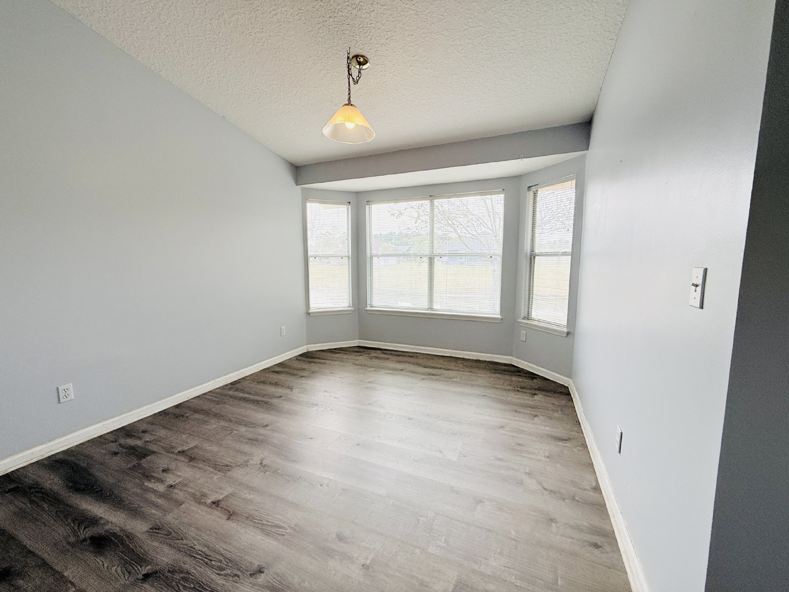 Spacious Home on Cul-De-Sac property image