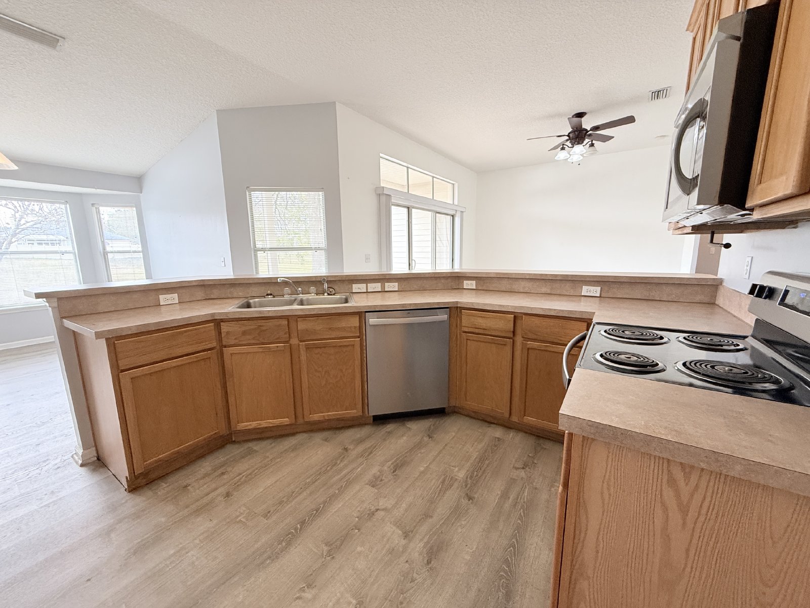 Spacious Home on Cul-De-Sac property image