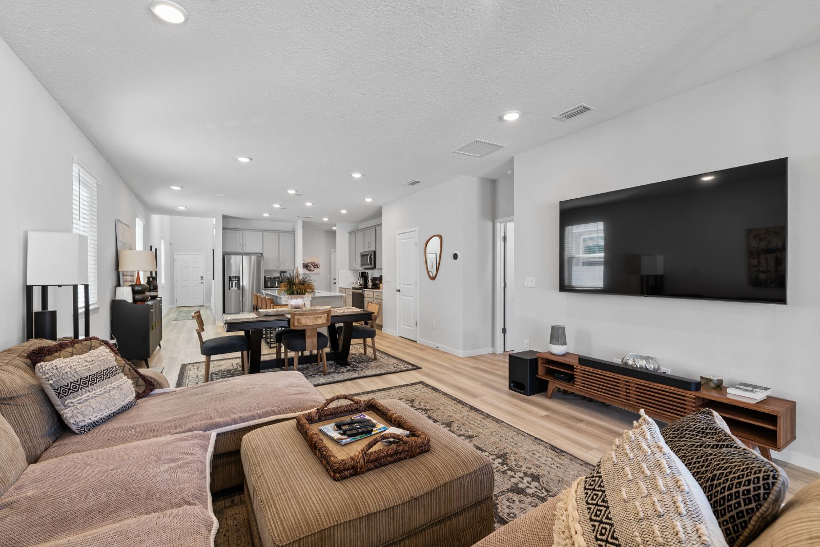 Stunning 2025 Build – Spacious 5BR Home with Open Floor Plan & Fenced Yard property image