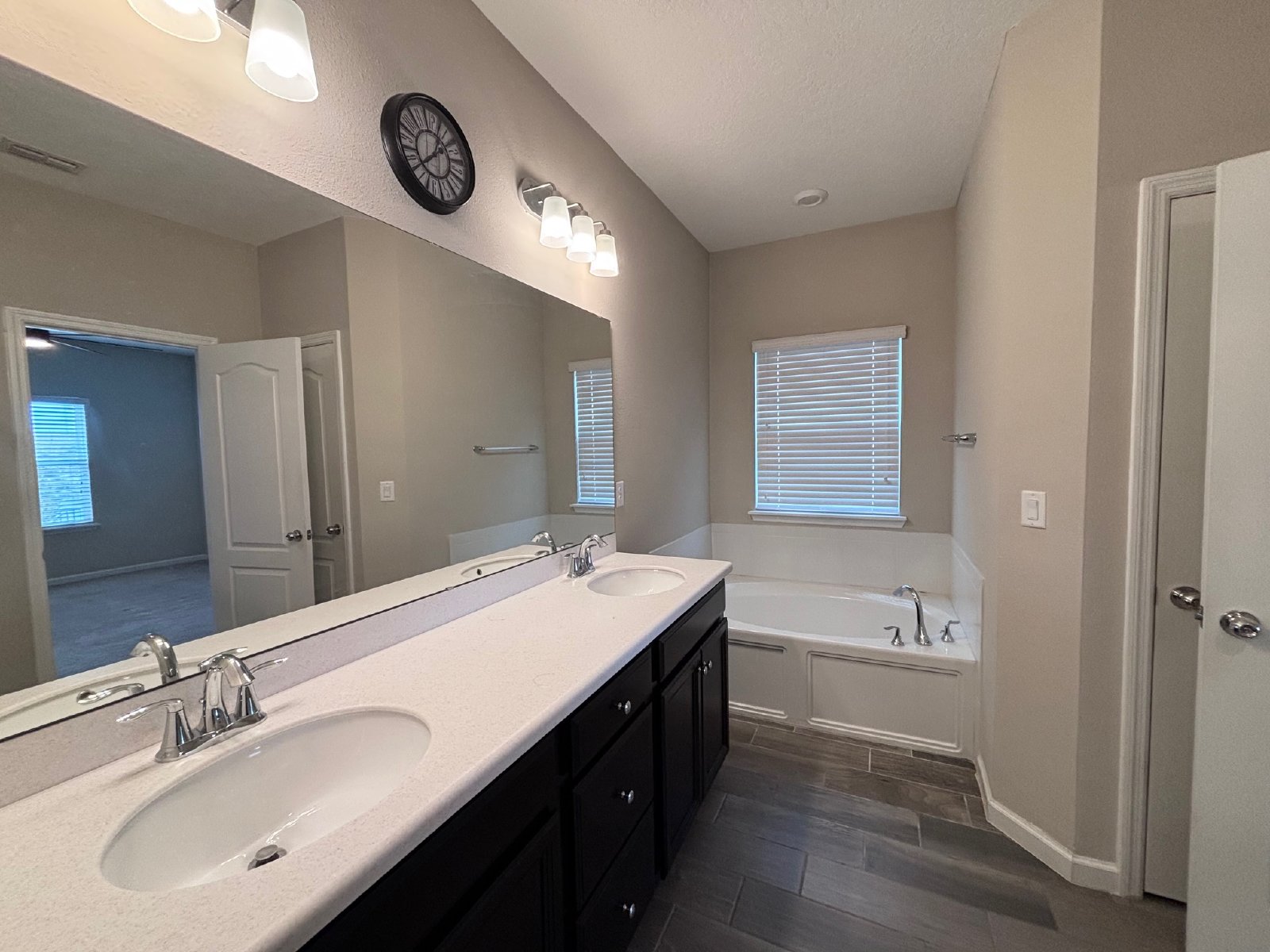 Gorgeous Waterview in Longleaf property image