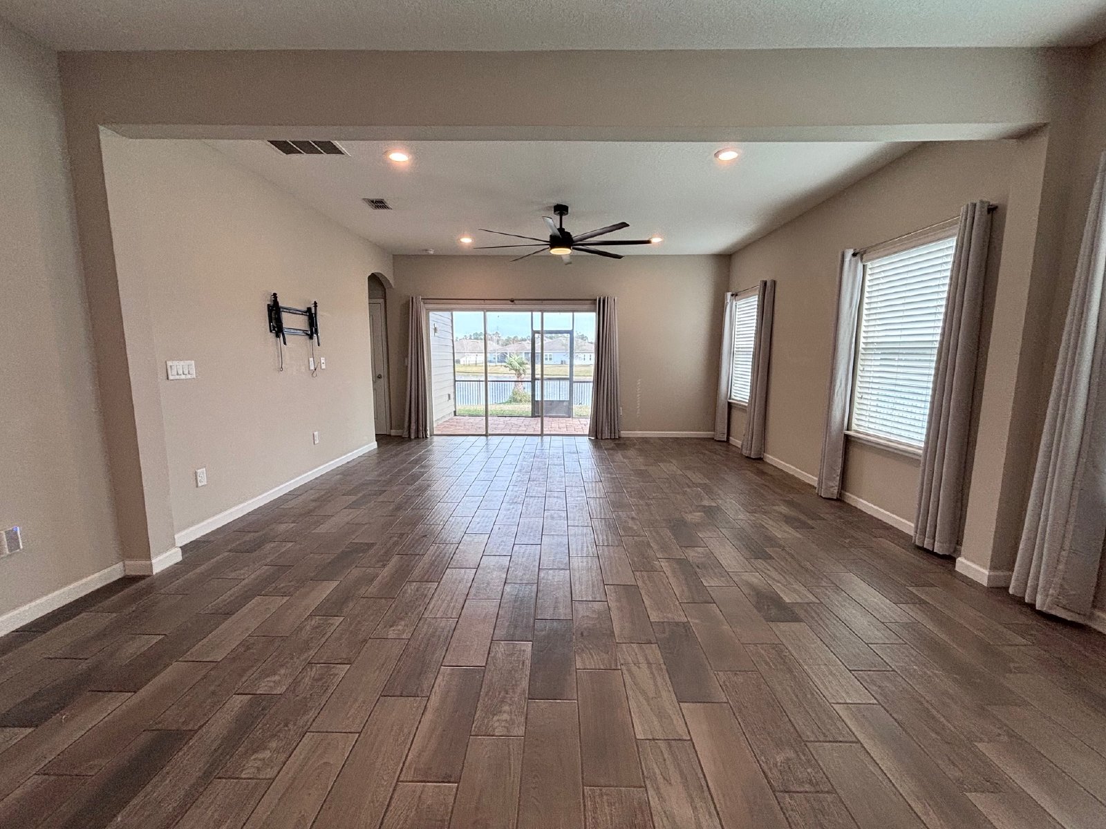 Gorgeous Waterview in Longleaf property image