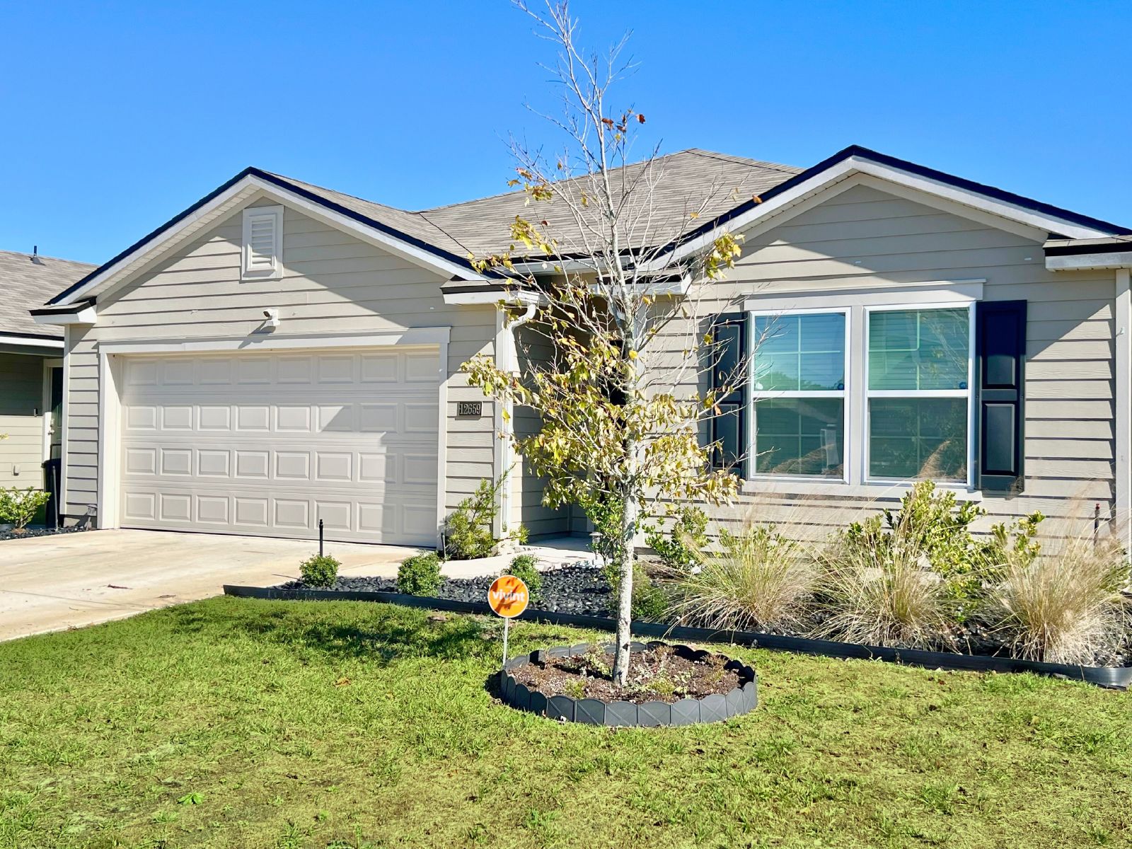 Modern 4 Bedroom Home with Exceptional Amenities! property image