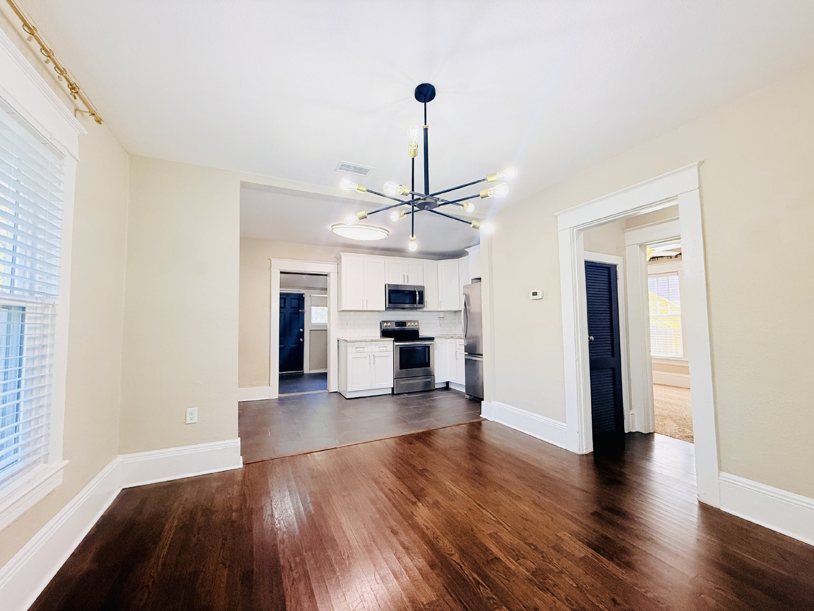 Super Cute & Renovated Home In Murray Hill property image