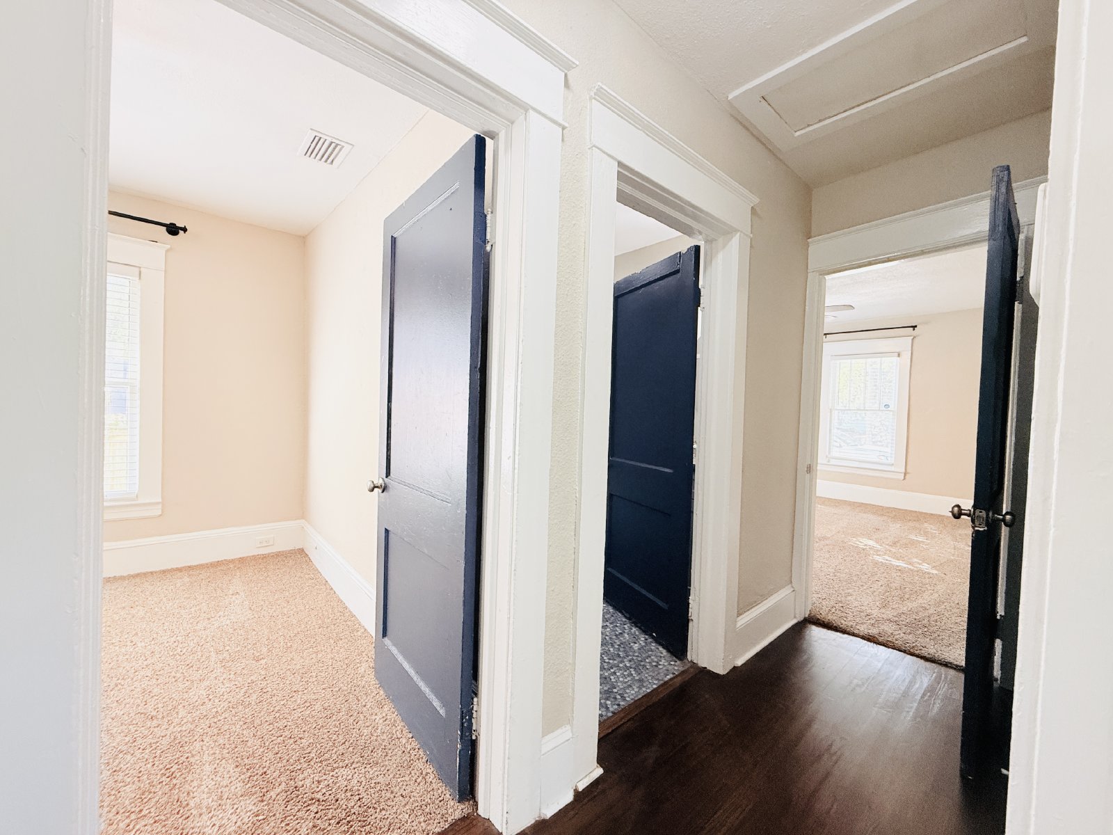 Super Cute & Renovated Home In Murray Hill property image